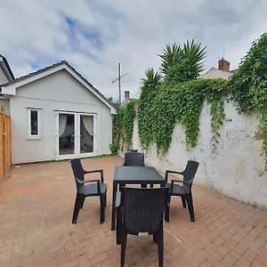  Apartment One Bedroom Private Garden By Promise